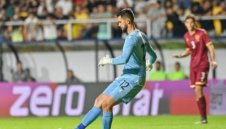  Димитър Митов титуляр при загуба на Абърдийн с 0:2 