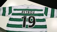 Стенли дари фланелка на Селтик в подкрепа на Рачо Колев