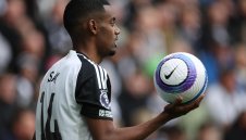 Исак е недоволен от Свраките, Червените давали 120 милиона за него