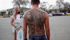 Страх от Байерн или мъка по Меси? Феновете на Барса изчезнаха