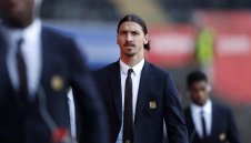 Шведите на колене пред Златан: Молим те, върни се!