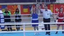 Браво! Алейна Мехмед е на финал на Европейското по бокс за младежи и девойки