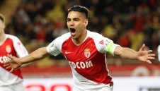 Фалкао може да се озове във Валенсия