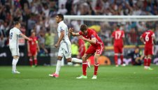 И Мюлер обвини съдиите: Тежко е да играеш 10 срещу 14