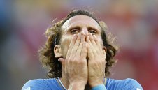 Форлан: Клоп може да направи Ливърпул шампион