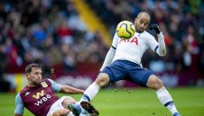 Халф на Челси треснал с глава съотборник във Вила