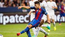 ПСЖ и Шалке се облизват за Мунир