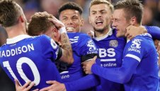 Лисиците дочакаха първата си победа за сезона