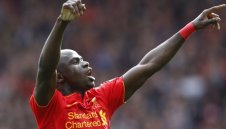 "Негодният" Мане вече носи на гръб Ливърпул