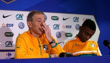 Кот д'Ивоар би шута на селекционера