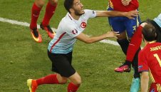 Дортмунд и Галатасарай преговарят за Нури