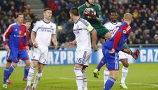 Челси се класира напред със загуба