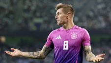 Тони Кроос призна: Върнах се в Бундестима за титлата