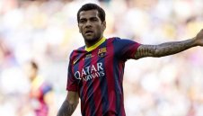 Барселона си връща легендарен защитник