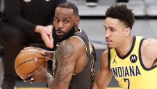 Ще налива ли още в Ливърпул? ЛеБрон инвестира в Бостън Ред Сокс