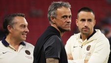 Босът на Наполи се подигра с Луис Енрике