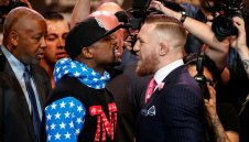 Конър Макгрегър към Флойд: Ще те нокаутирам за 4 рунда + ВИДЕО