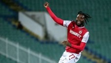 Коялипу сменя отбора, купува го новак в Ла Лига