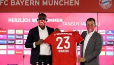 Байерн би шута на франсе, прати го в гранд от Испания