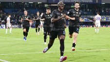 И Челси се прицели във Виктор Осимен