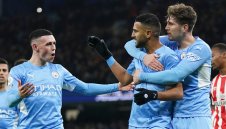 Без напрежение! Ман Сити лесно укроти Пчеличките с 2:0