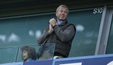 Топ богаташът във Великобритания иска да купи Челси