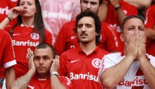 За сефте: Интернасионал изпадна