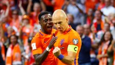 Робен изпревари Йохан Кройф