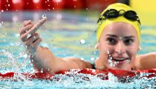 Историческо! Кайли Маккиоун троши рекорд след рекорд