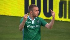 БИСЕРИ: Да изкъпем с плюнки румънския изтърсак Моци!