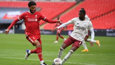 Отпускане? Ливърпул е гладен за още трофеи