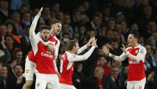 Арсенал навлезе в шампионска форма