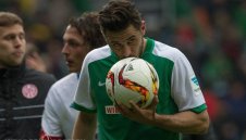 "Старата кримка" Писаро под въпрос за мача с Дортмунд