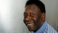 Изписаха Пеле от болницата