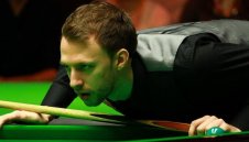 Прическата натисна бутона на самоунищожението