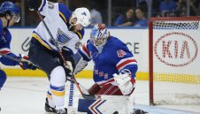 Александър Георгиев пак на ниво в НХЛ 