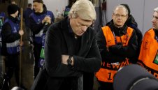 Криза в Мюнхен: Байерн бие шута на Оливер Кан?