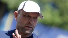 Тити отсече: Левски няма да взима чужд лиценз и няма да фалира