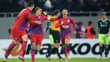 Аякс изхвърча от Лига Европа след драма с дузпи