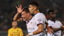 Белоти с тежка контузия на коляното