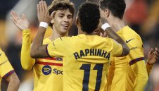 Рафиня хваща "последния влак" в Барса