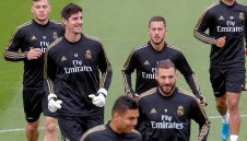 Куртоа: Не можем да "убием" Еден Азар!