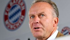 Румениге постави Мюлер под напрежение