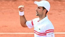 Драма на "Ролан Гарос": Джокович с обрат от 0:2 сета срещу италианец