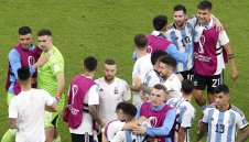 0 минути в Катар: Обясниха защо Дибала "пусна корени" на пейката