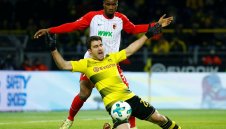 Сюрприз! Моуриньо ще стяга защитата с гръцко ренде от Дортмунд