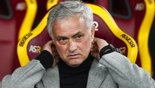 "Синдромът на третия сезон" пак посече Моуриньо