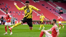 Санчо минава прегледи в Дортмунд 