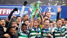Селтик наказа Рейджърс и взе 19-та Купа на Лигата в Шотландия