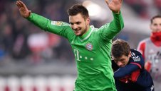 Лошо! Вратарят на Байерн контузи средния си пръст